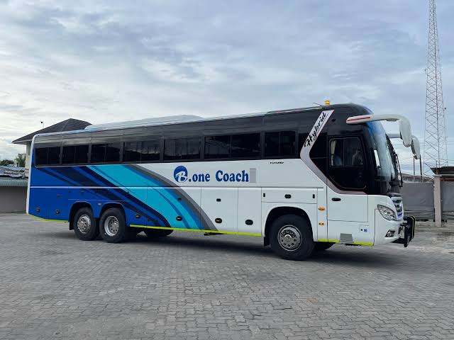 B.one Coach bus