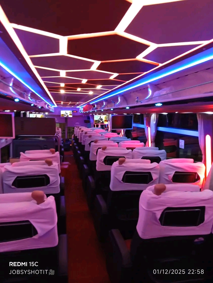 B.one Coach bus
